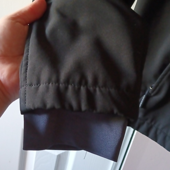 Black Jacket - Picture 7 of 10